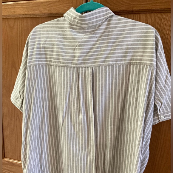 MAX STUDIO short sleeve shirt Size Large Beige & White striped Wore 2x too long - Picture 5 of 10